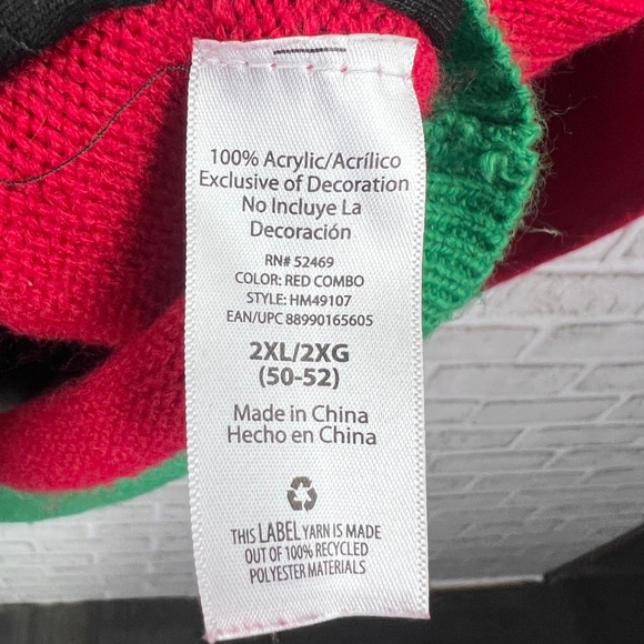 🎄|•HOLIDAY TIME•| Cow Christmas Sweater Size 2XL (50-52) - Picture 6 of 8